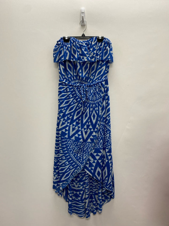 Sweet Pea Size M Blue/White Geometric Strapless Ladies Dress