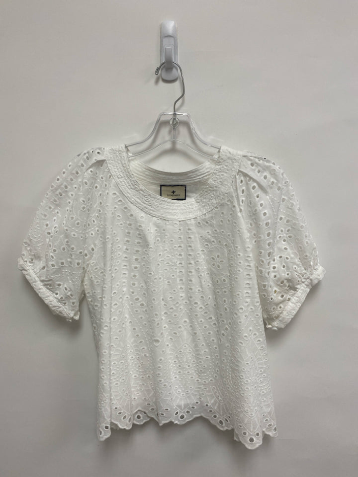 TUCKERNUCK Size M White Eyelet Ladies Top