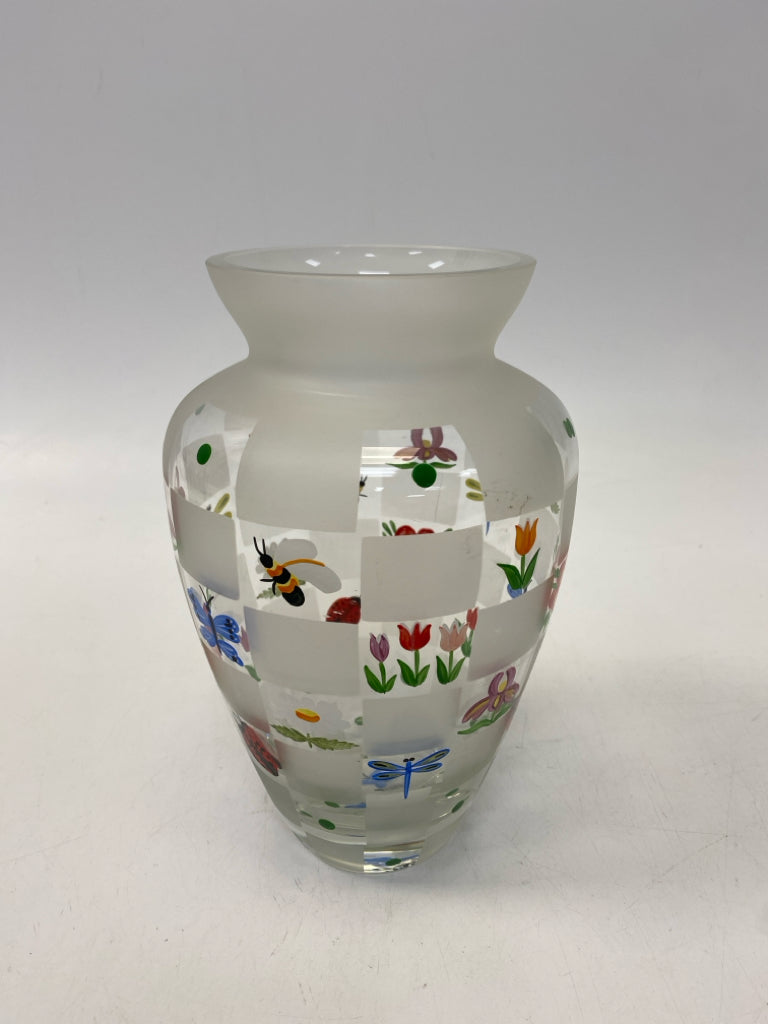 Clear Frosted Flowers Glass Vase