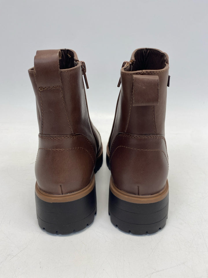 NWOT Eddie Bauer US Shoe Size 7 Brown Side Zipper Boots