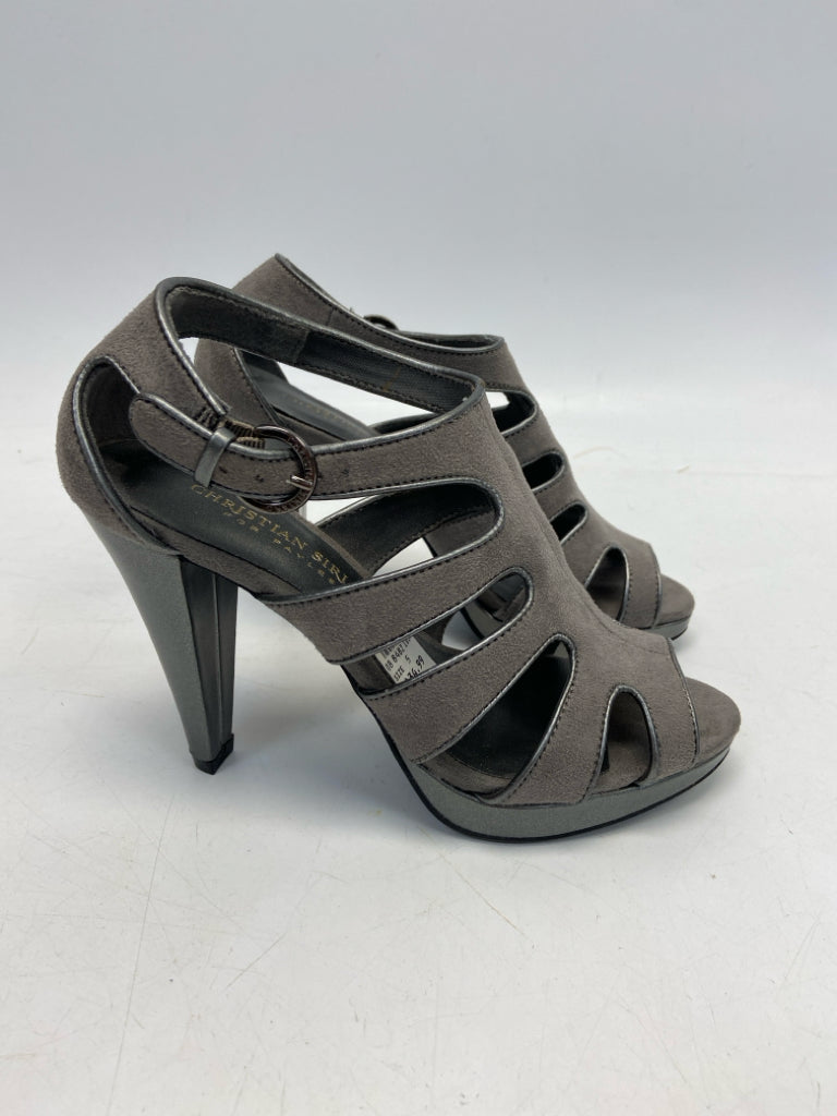 US Shoe Size 5 Gray Cutout Heels