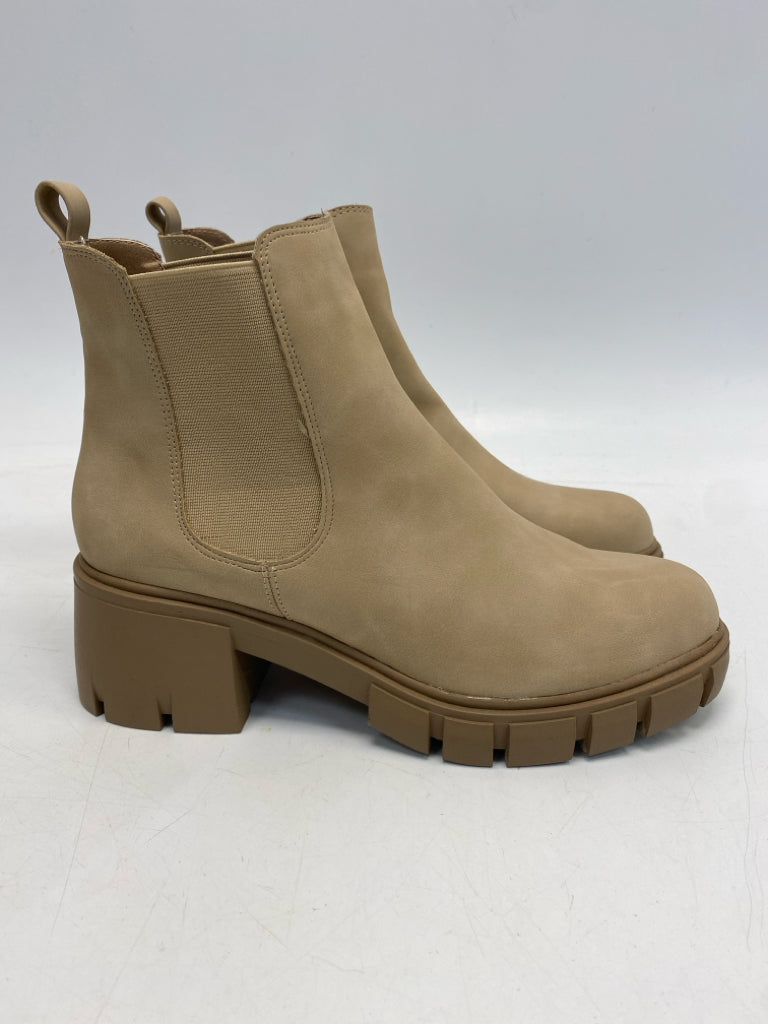 NWOT Madden Girl US Shoe Size 8.5 Cream Boots