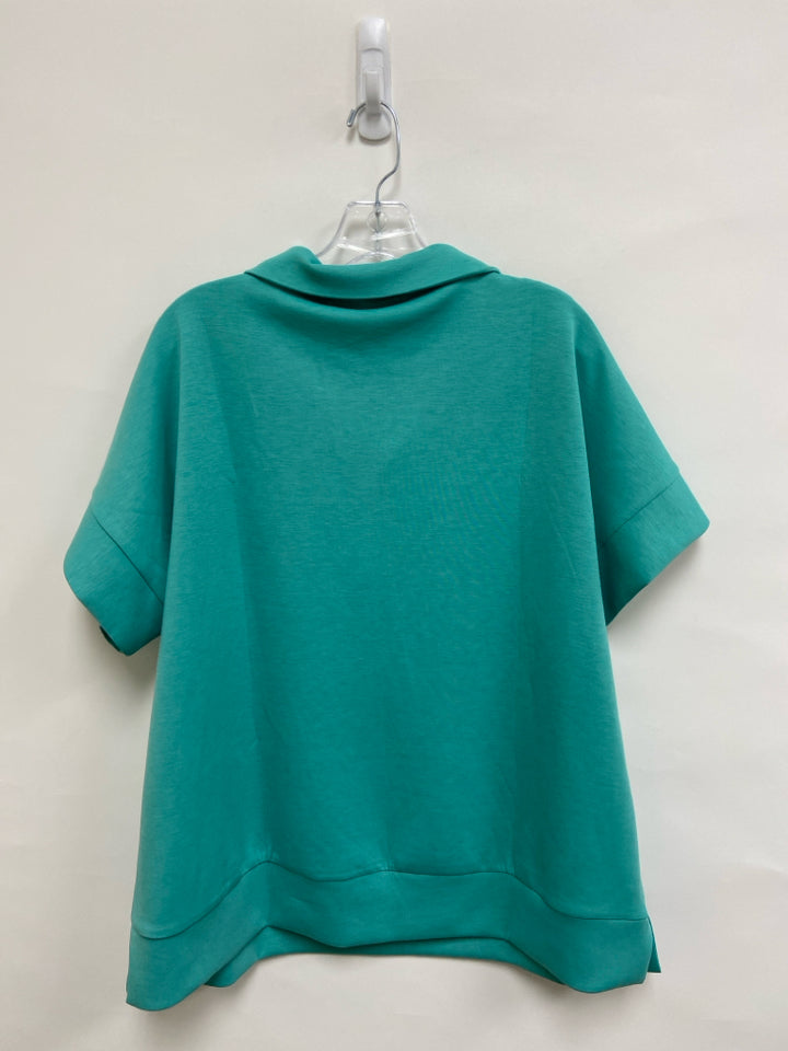 NWT  SIZE  2X Aqua Quarter Zip Plus Size Top