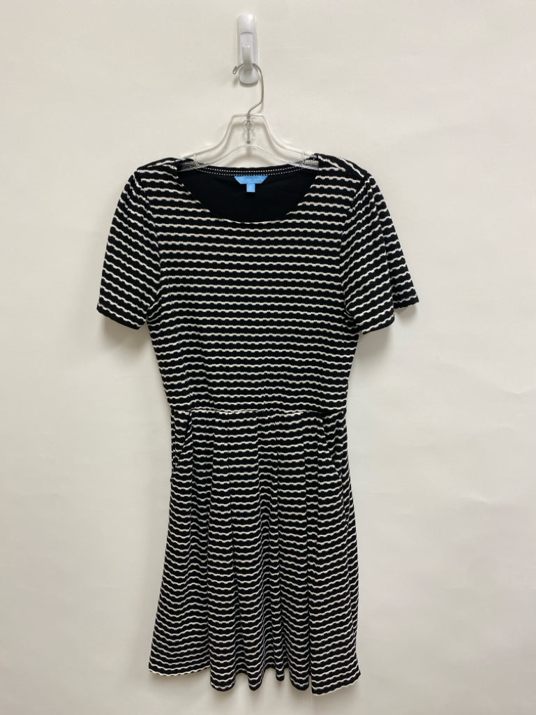 Draper James Size M Black/White Striped Pleats Knit Ladies Dress