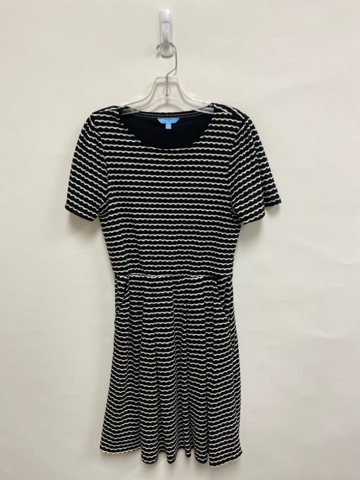 Draper James Size M Black/White Striped Pleats Knit Ladies Dress