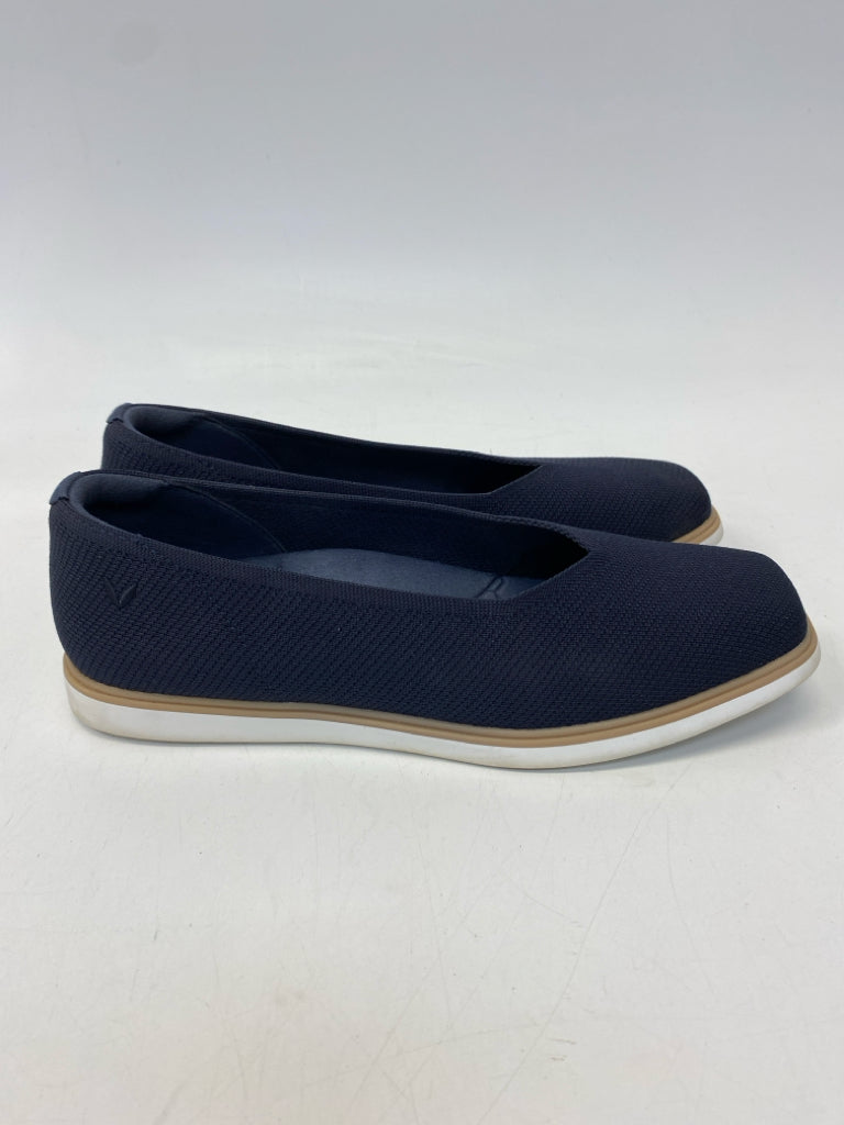 Vivaia  Size 7 Navy Fabric Flats