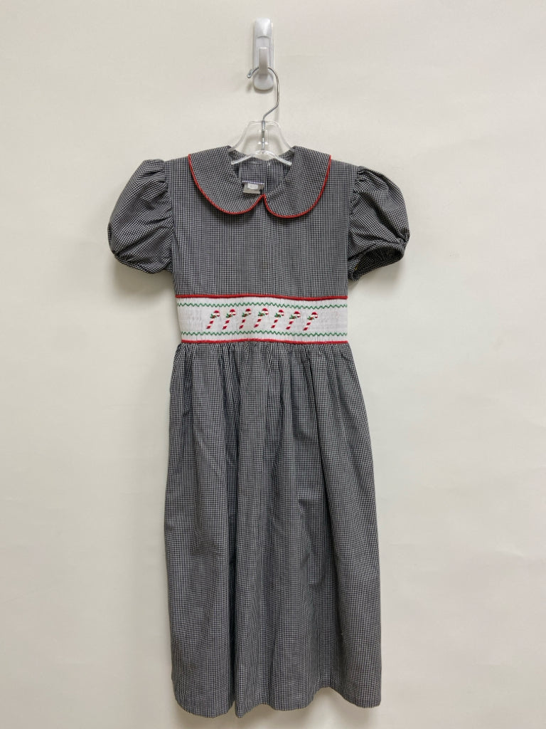 SIZE 6X Black/White Smocking Short Sleeve Girl&