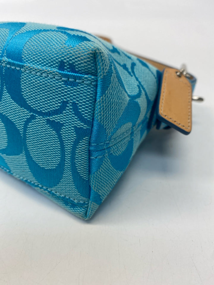 Coach Vintage Y2K Hampton Demi Baguette Blue Mini Handbag 6371