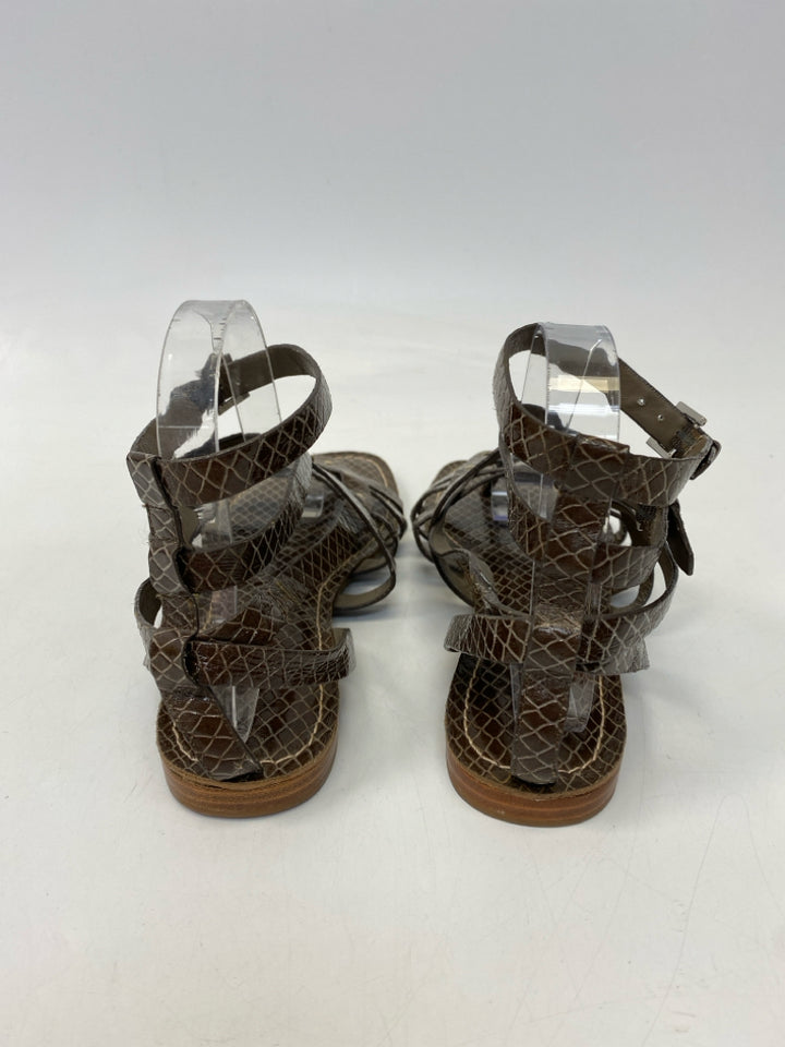 Banana Republic  Size 9.5 Brown Sandals