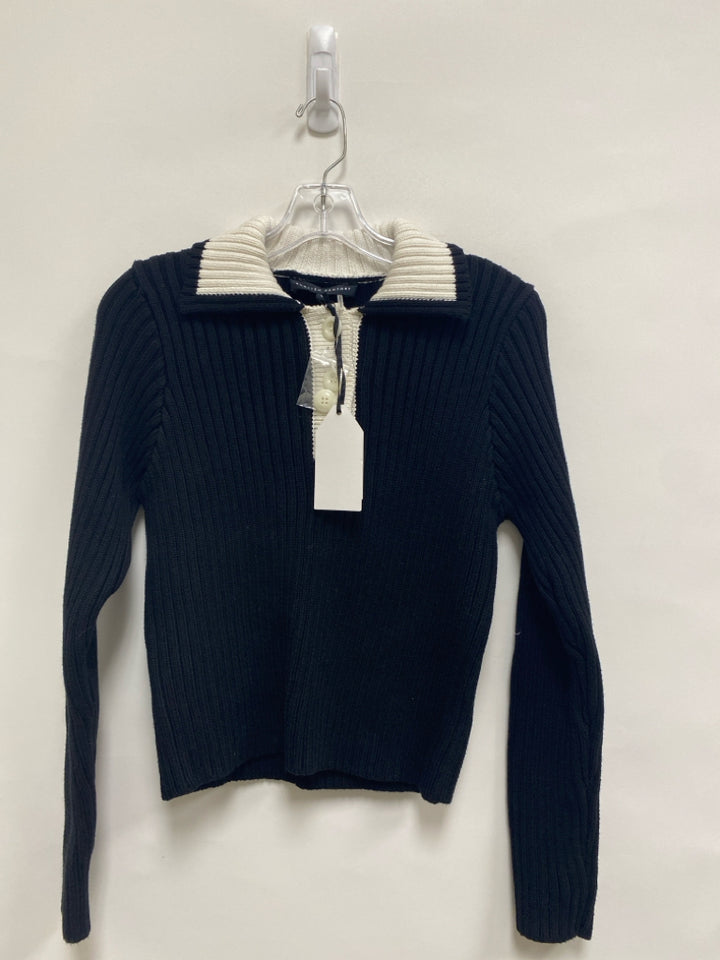 NWT English Factory Size M Black Cream Trimmed Ladies Sweater