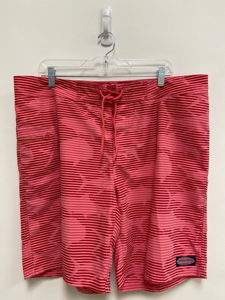 Vineyard Vines Size 38 Pink Red Striped Men&
