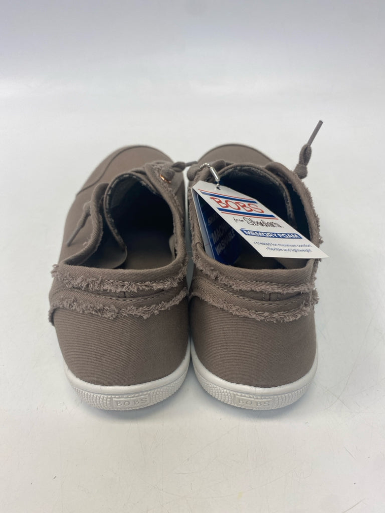 NWT Skechers US Shoe Size 9 Brown Sneakers