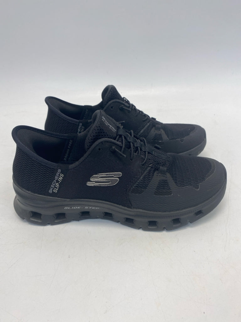 Skechers  Size 7 Black Sneakers