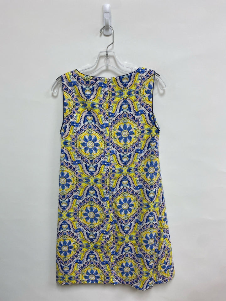 Betsey Johnson Size 8 Yellow White/Blue Flowers Sleeveless Ladies Dress