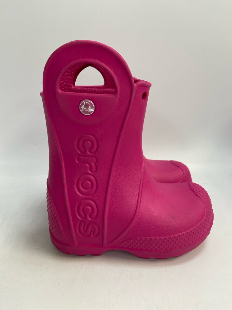 Crocs SIZE 7 Dark Pink Girl&