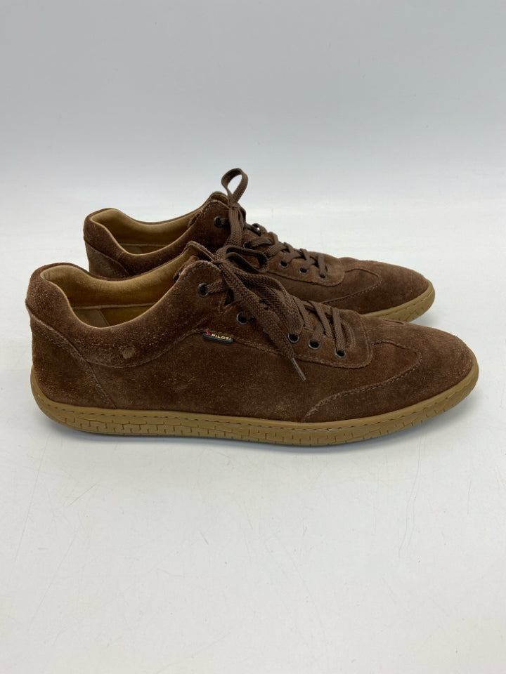 Size 10.5 Brown Lace-Up Men&