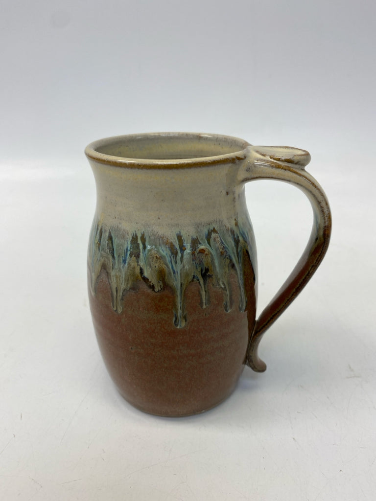 Tan Brown Gradient Pottery