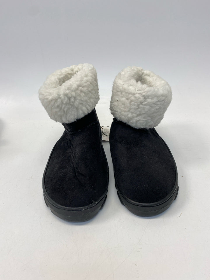 NWT US Size L Black White Cuffed Boots