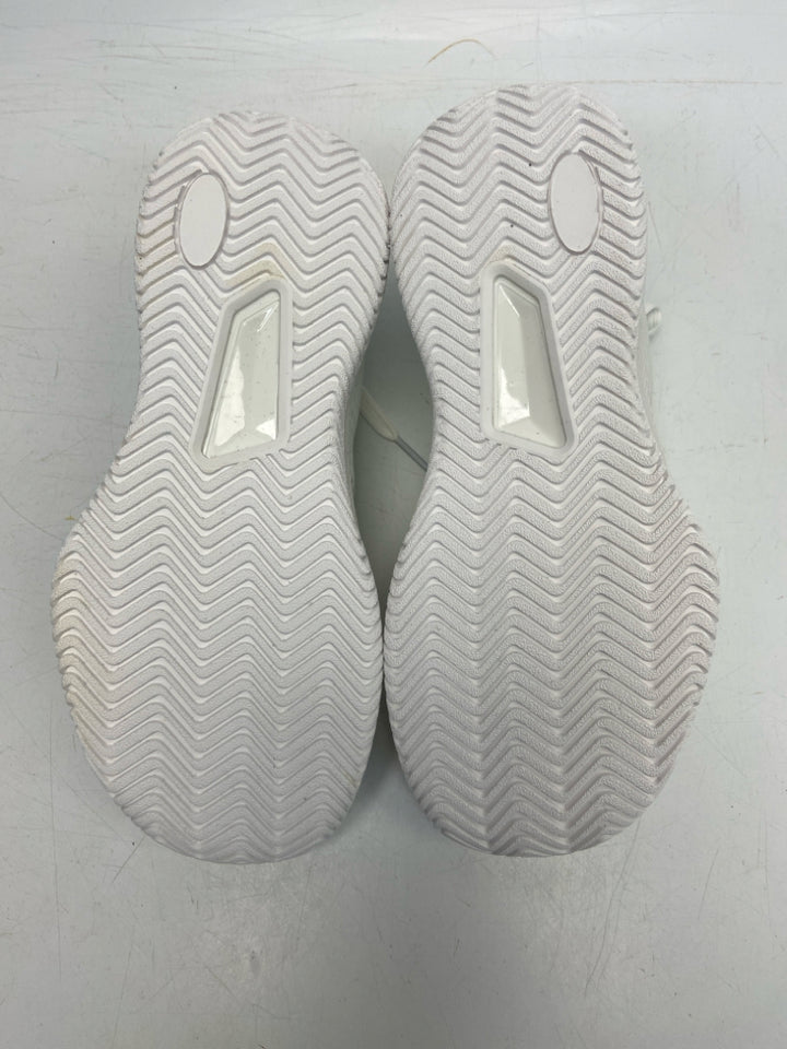 NWOT EU Shoe Size 40 White Sneakers