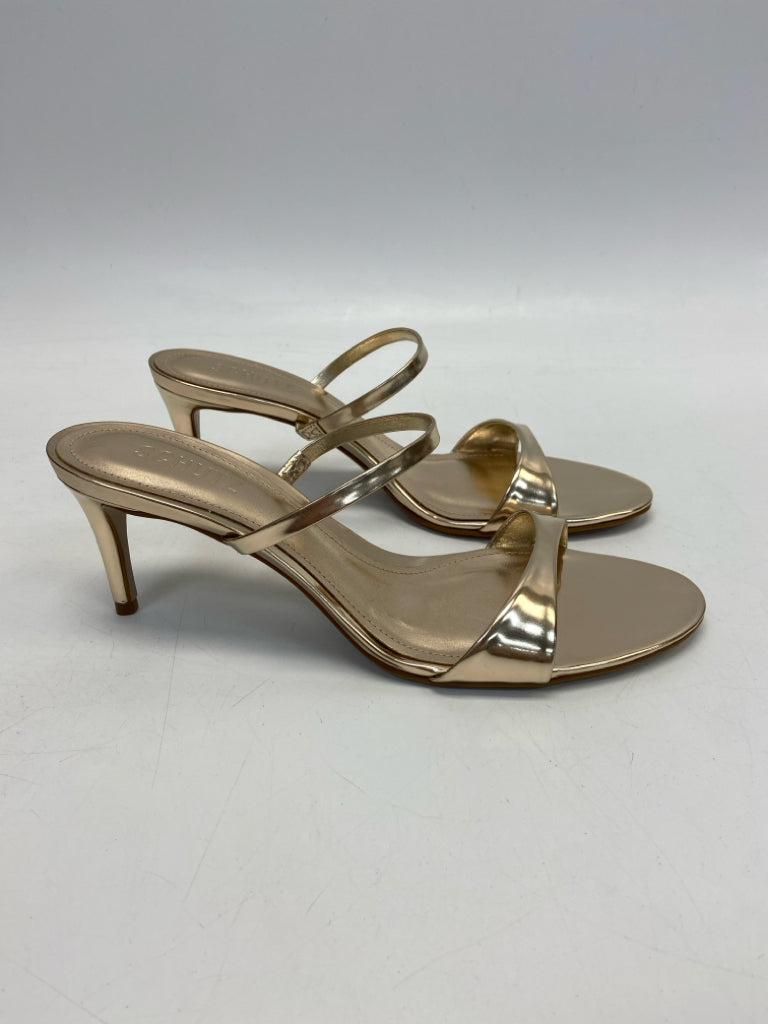 NWOT Schutz  Size 9 Gold Sandals