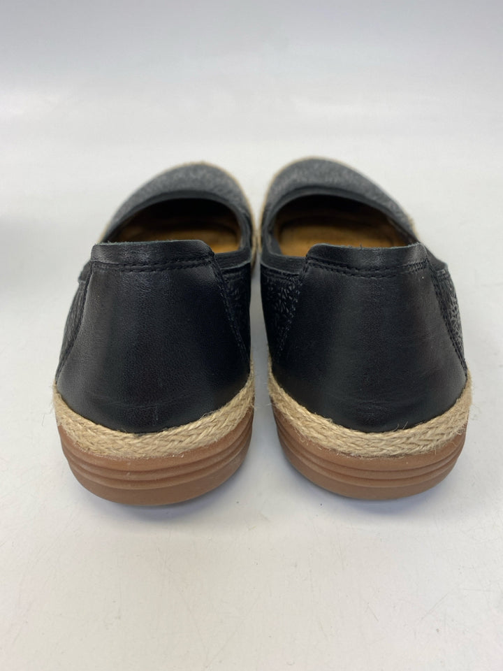 Clarks US Size 8 Black Flats