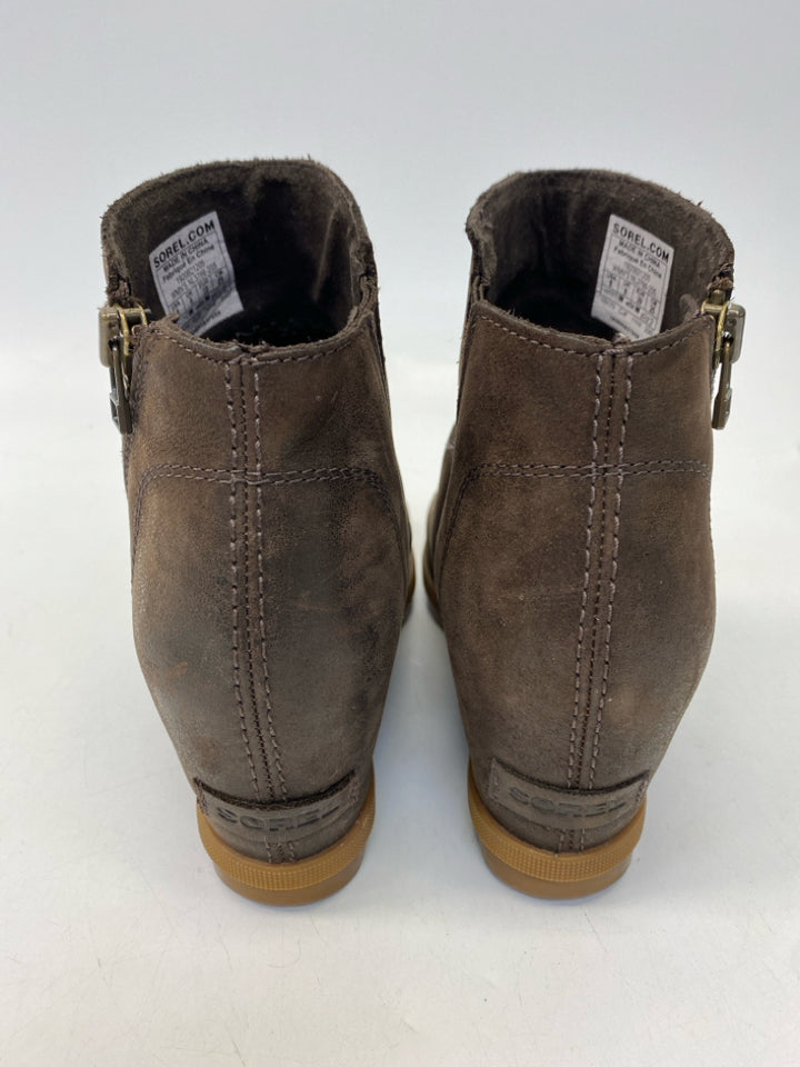 Sorel US Shoe Size 8 Brown Distressed Leather Boots