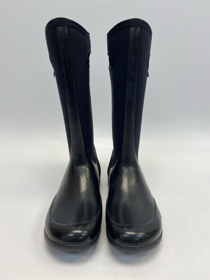 Size 9 Black Neoprene Boots