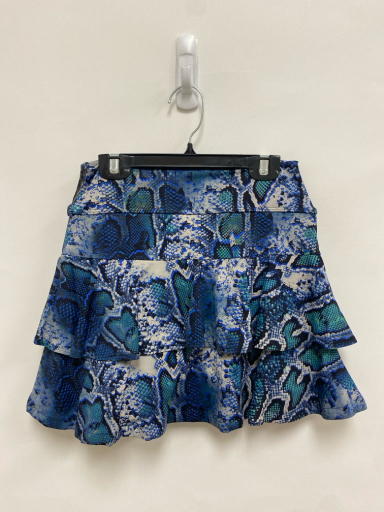 DONAJO Size S Blue/Black Aqua/Gray Snake Print Athletic Skort