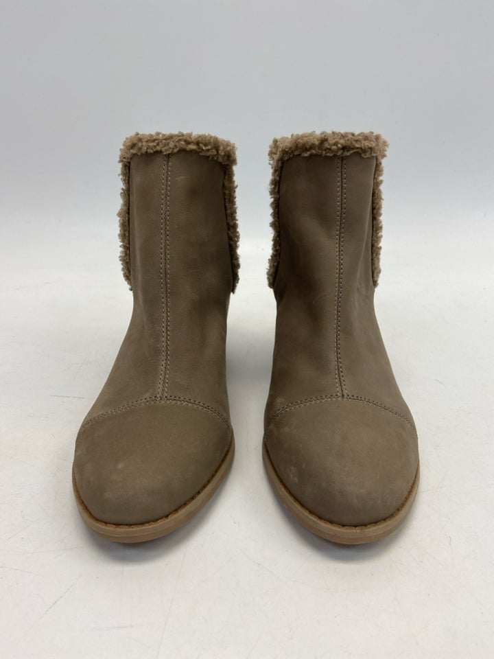 NWT Toms  Size 7.5 Brown Boots