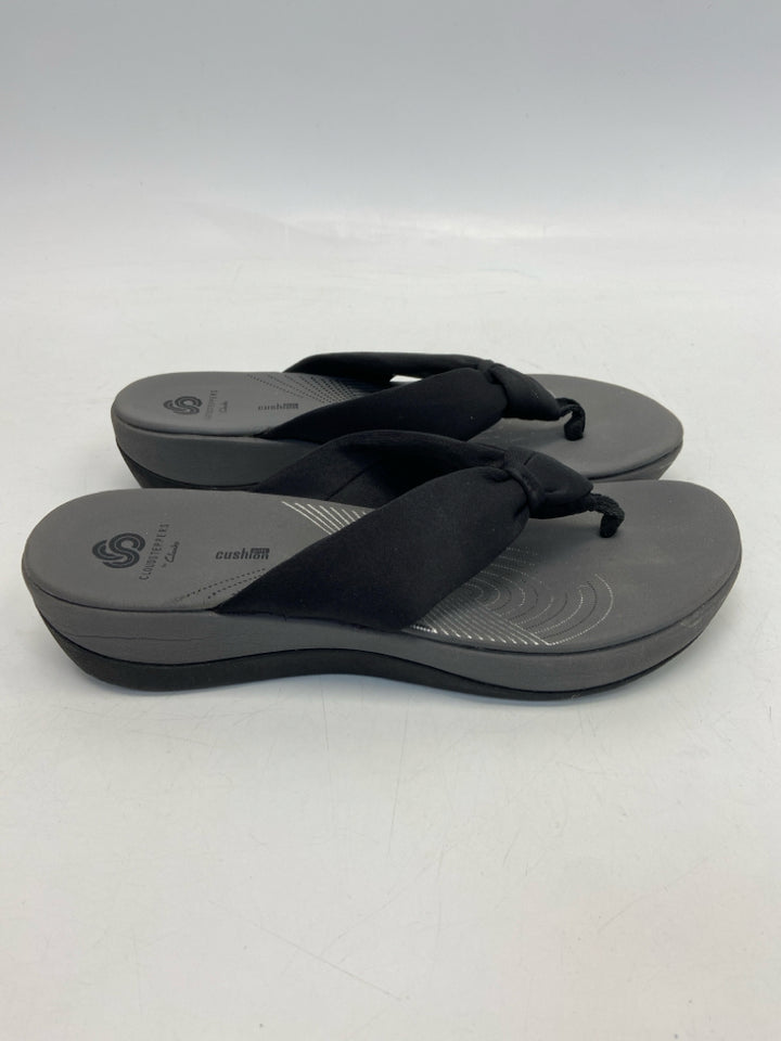 Clarks  Size 9 Black Sandals