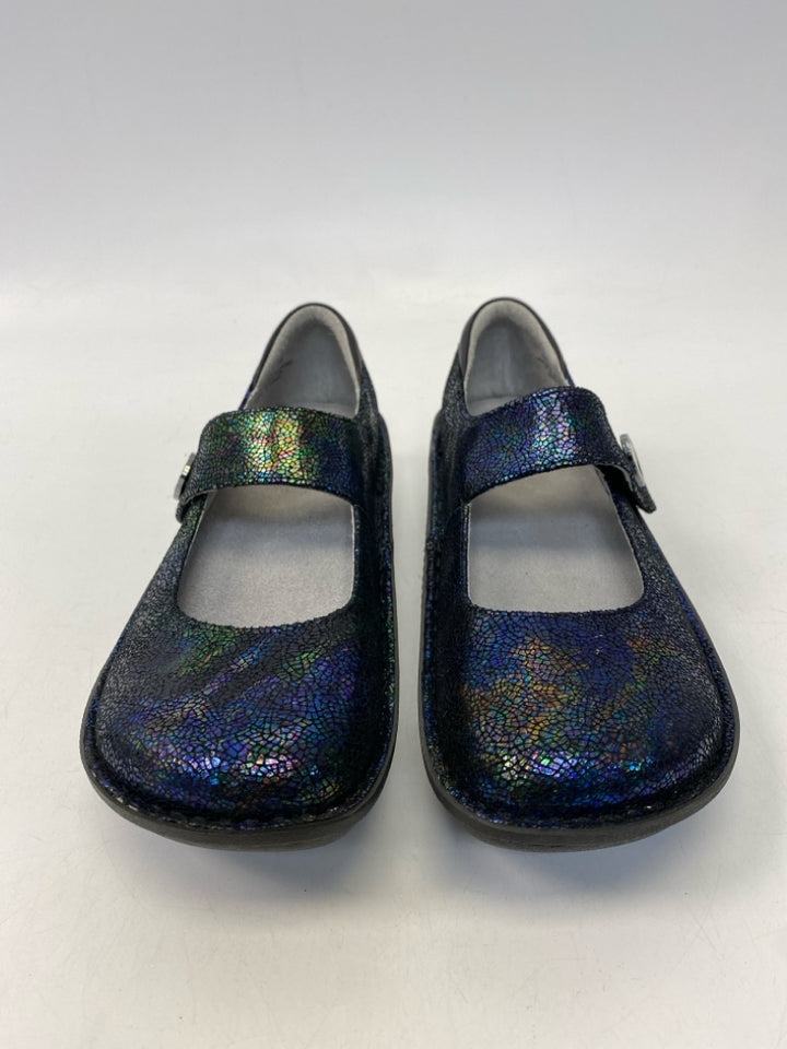 Alegria EU Shoe Size 38 Blue Iridescent Clogs