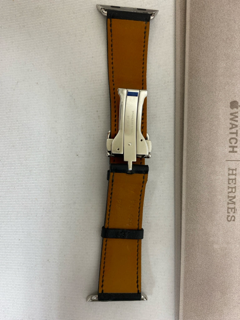 Hermes Black Silver Leather Ladies Wristwatch