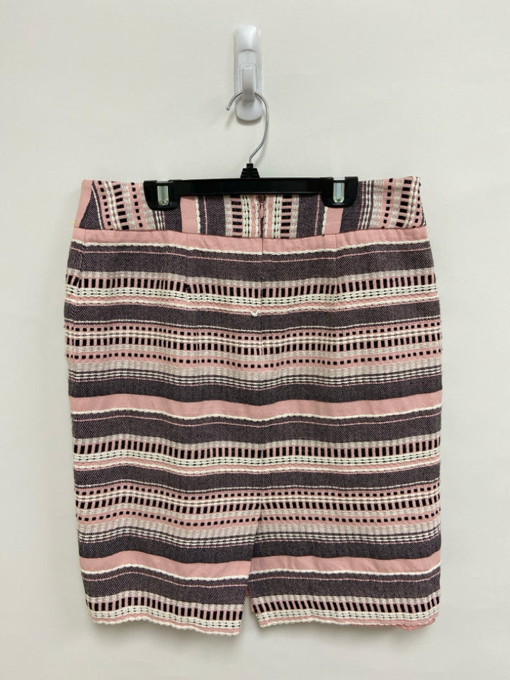 LOFT Size 8 Pink Cream/Black Woven Ladies Skirt
