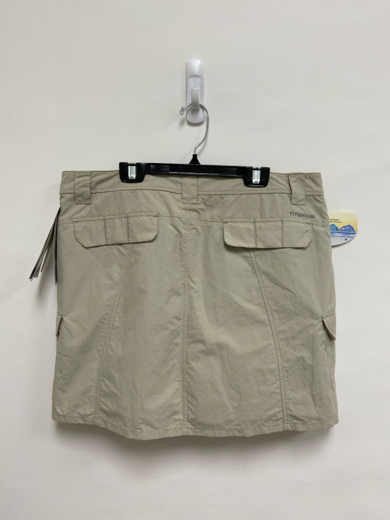 NWT Columbia Size 14 Khaki Ladies Skort