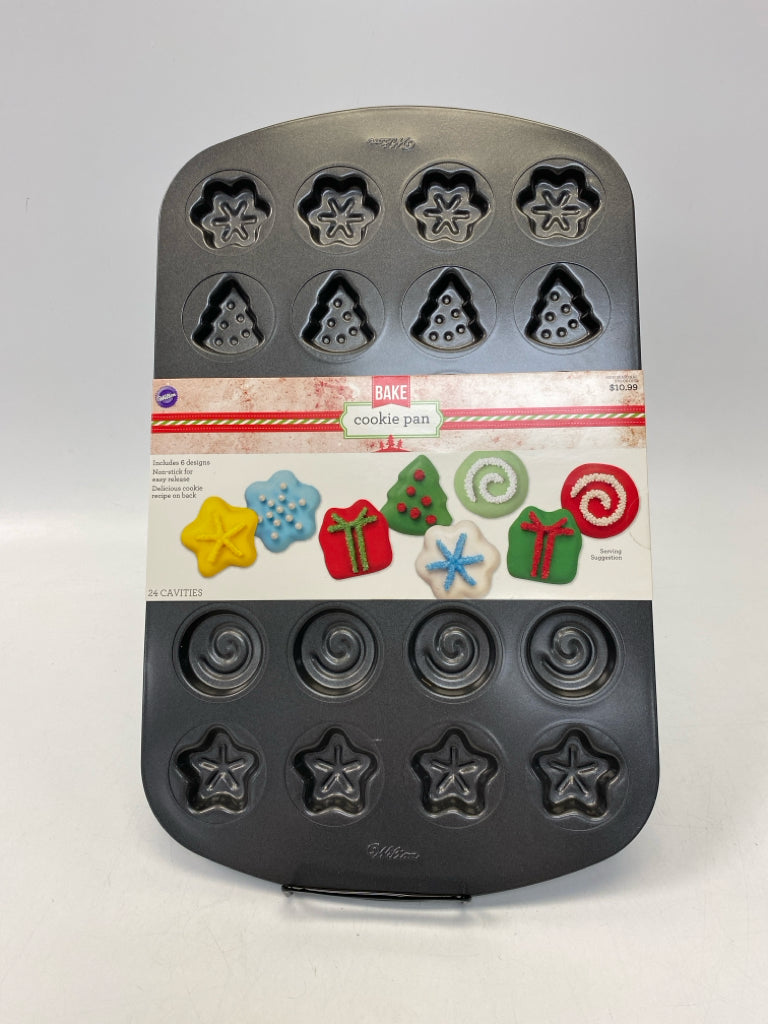 Wilton Gray Christmas Metal Bakeware