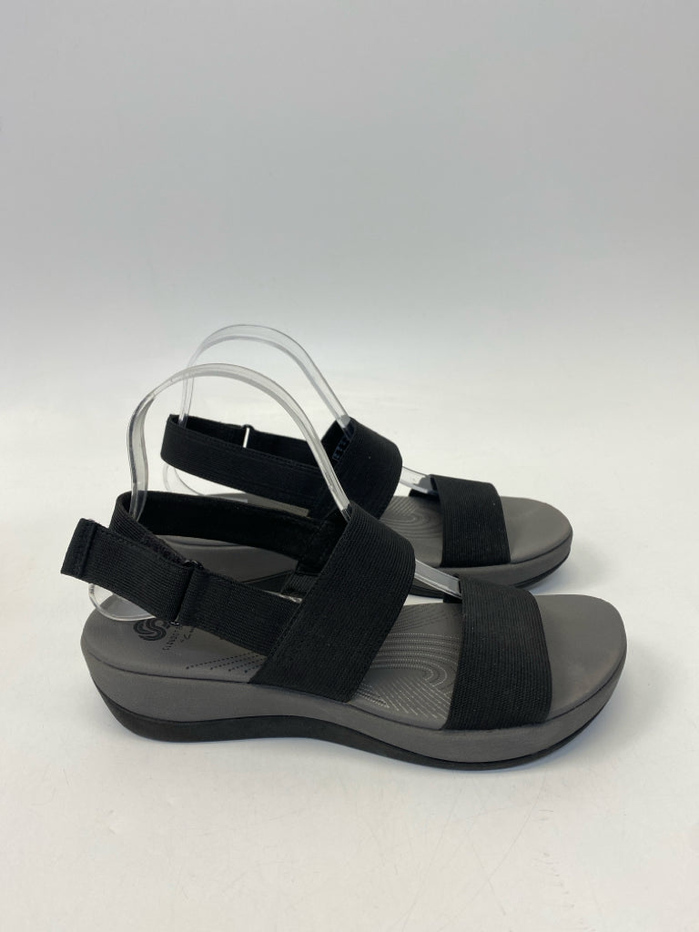 Clarks  Size 9 Gray/Blk Sandals