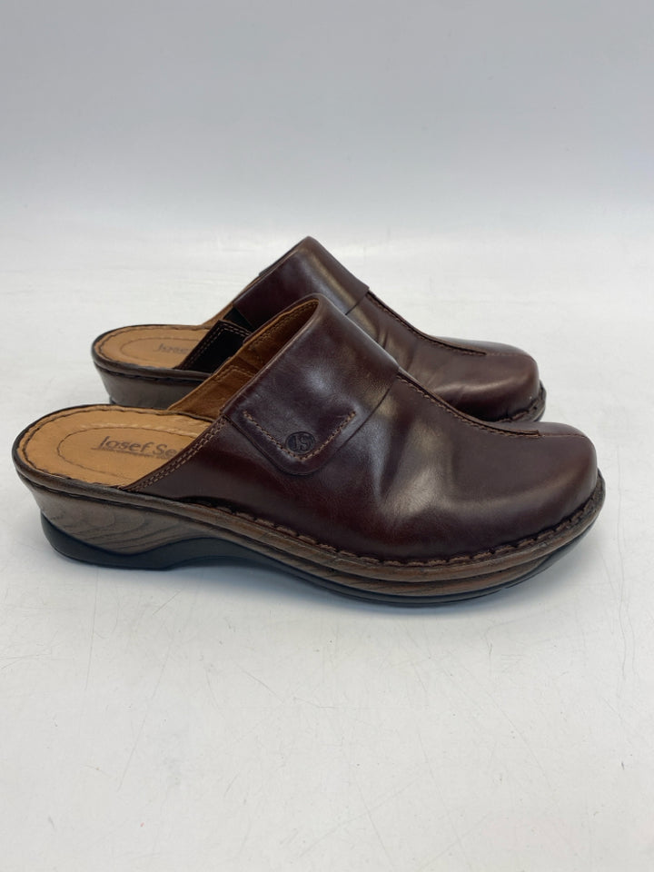 Josef Seibel EU Shoe Size 39 US Shoe Size Dark Brown Clogs
