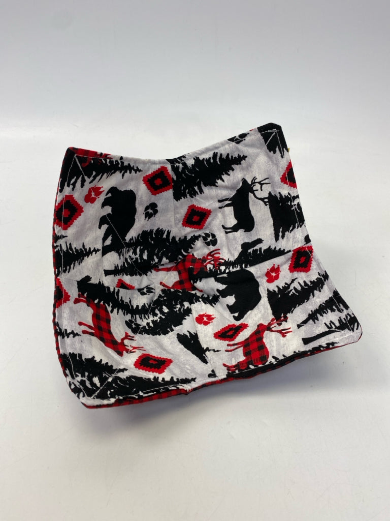 Black/White Red Animals Misc. Kitchen