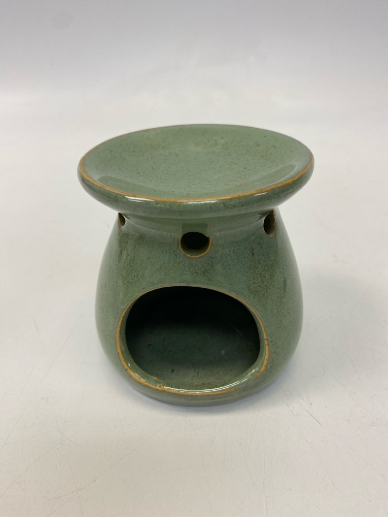 Sage Candleholder(s)