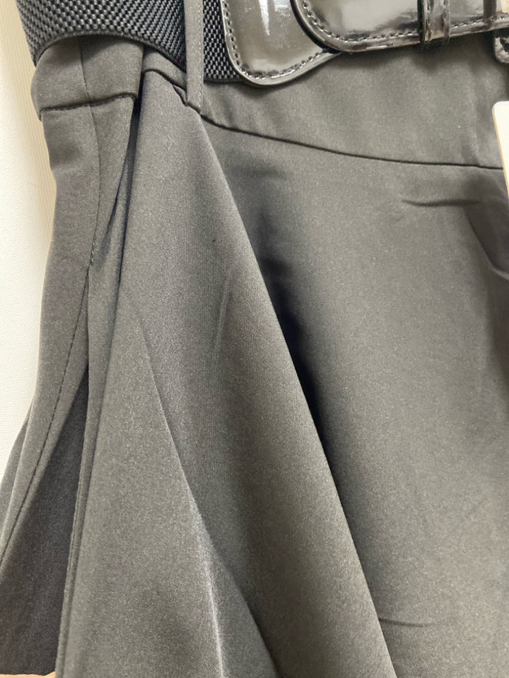 NWT Size M Black Ladies Skirt