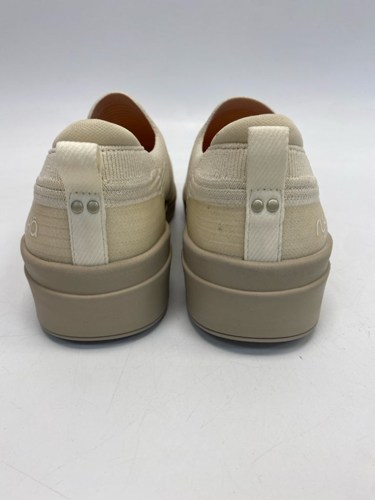 NWOT Ryka  Size 9.5 Cream Fabric Sneakers