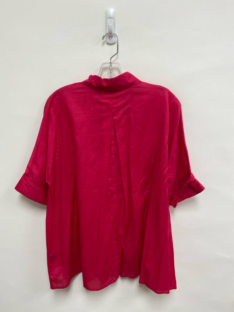 NWT Westbound Size SP Fuschia Button Up Petite Top