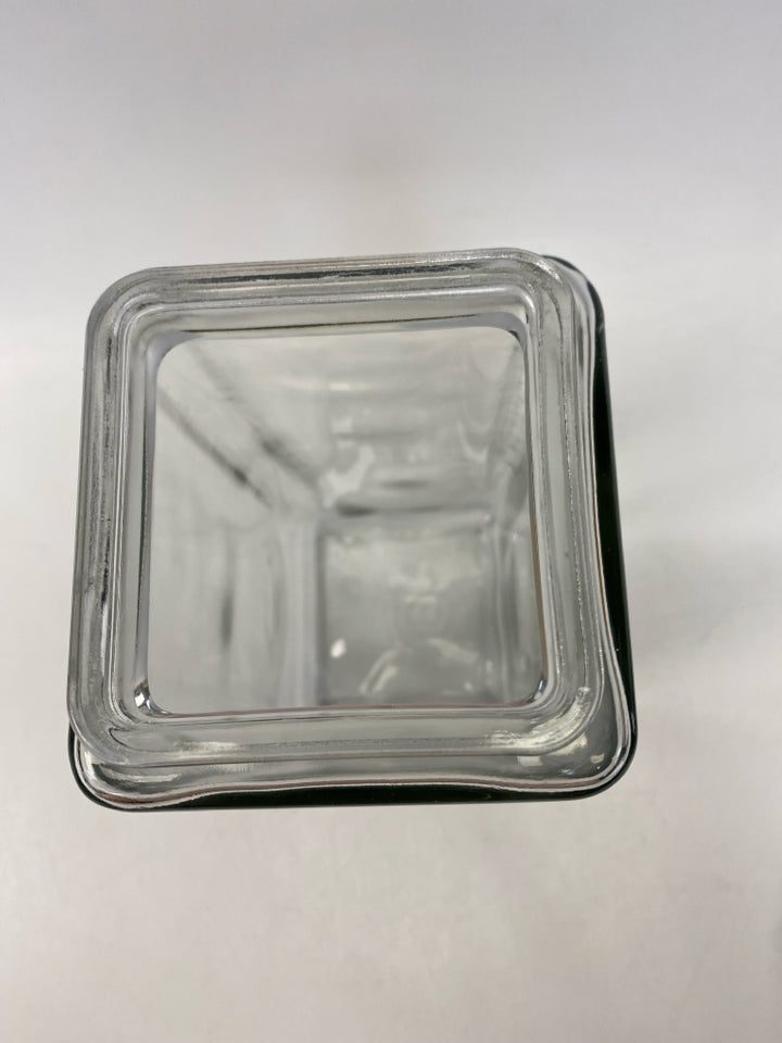 Clear Glass Jar