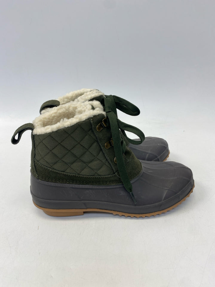 US Shoe Size 9 Olive Green Lace-up Boots
