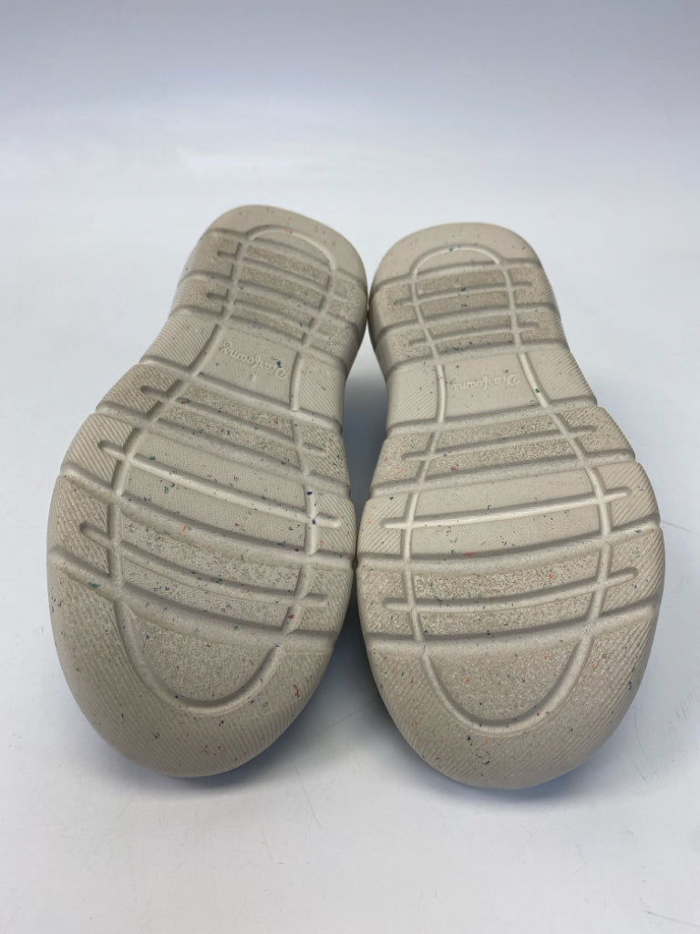 NWOT Dearfoams  Size 7 Black Slippers