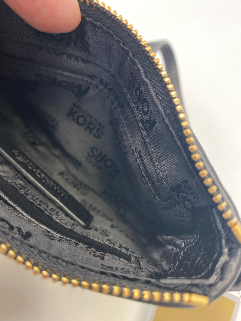 NWT Michael Kors Black Signature Wristlet