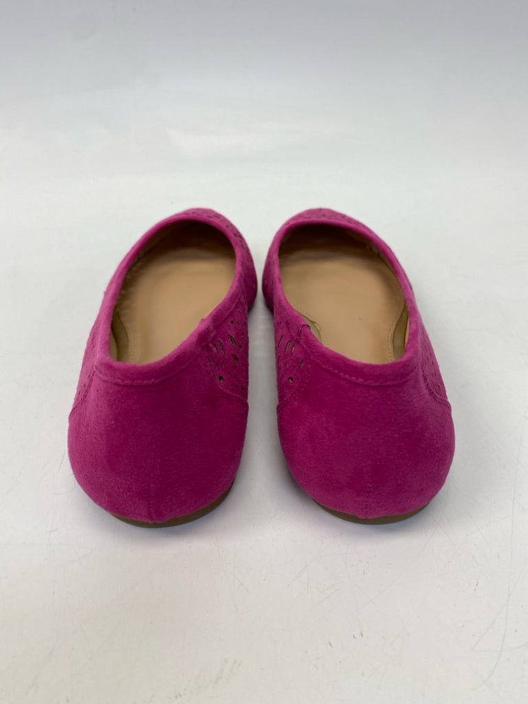 Size 8 Fuchsia Perforated Flats