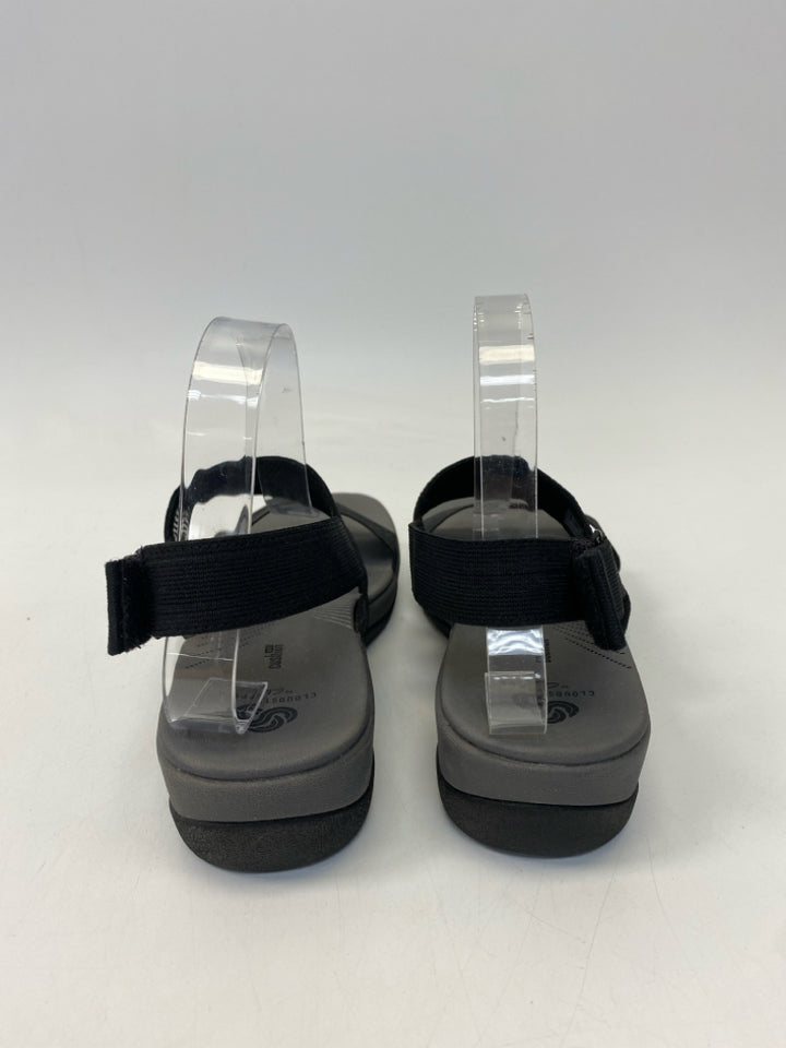 Clarks  Size 9 Gray/Blk Sandals