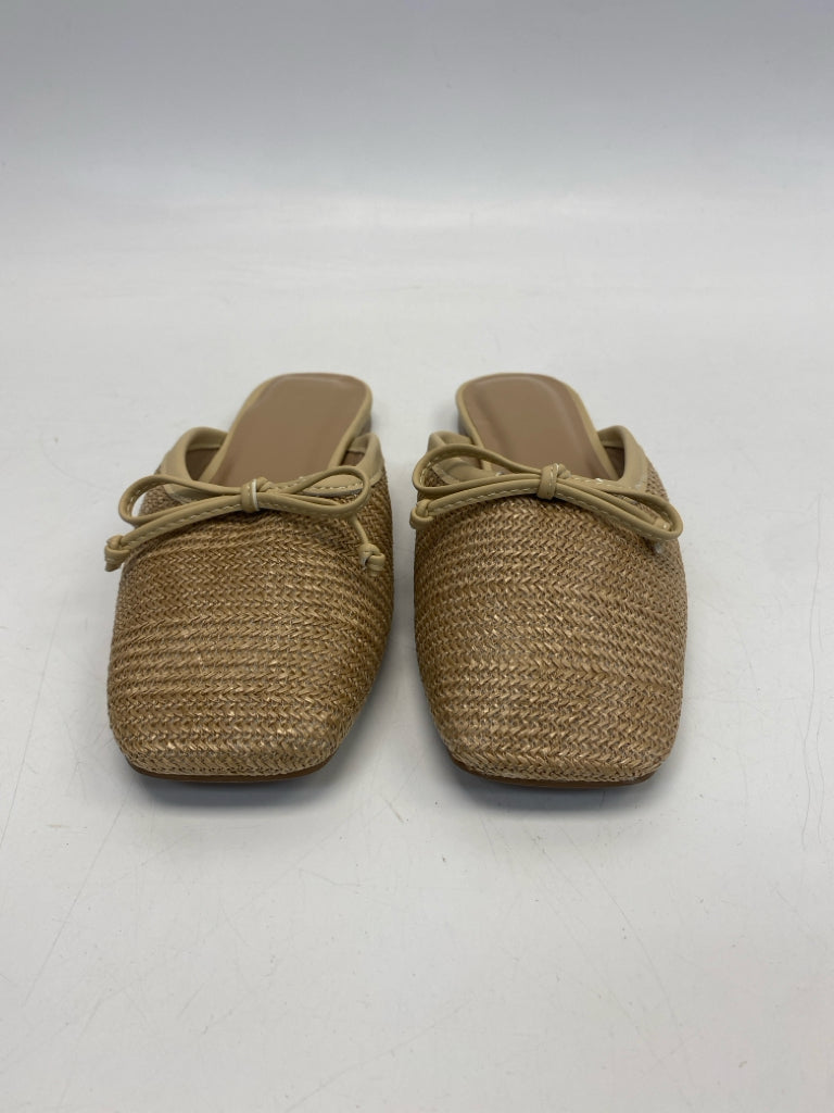 NWOT Shu Shop  Size 6.5 Brown Woven Mules