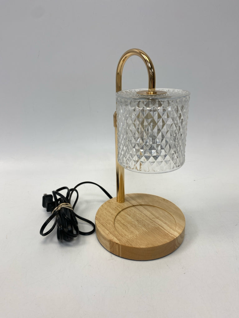 Gold Clear Knobby Candleholder(s)